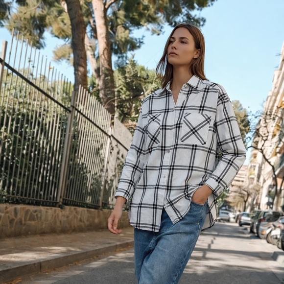 H&M Black and White Plaid Flannel Shirt - Picture 14 of 14